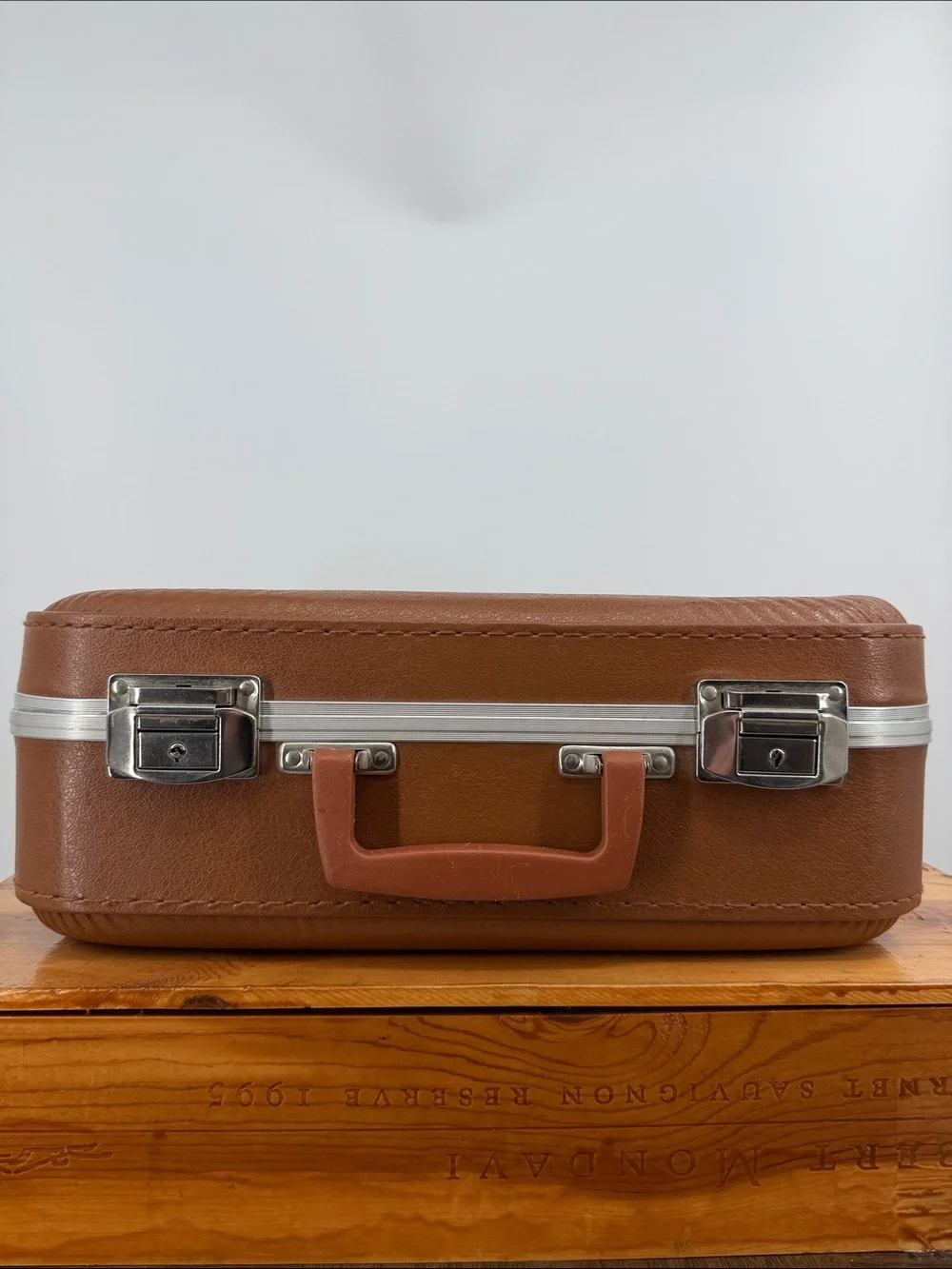 Vintage 70s child’s brown Grandma overnight suitcase travel luggage case MCM